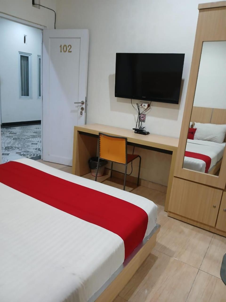 Macan Kumbang Residence Palembang Kültér fotó